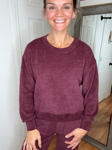 Plumly Pullover Sweatshirt Plum  - Yelete