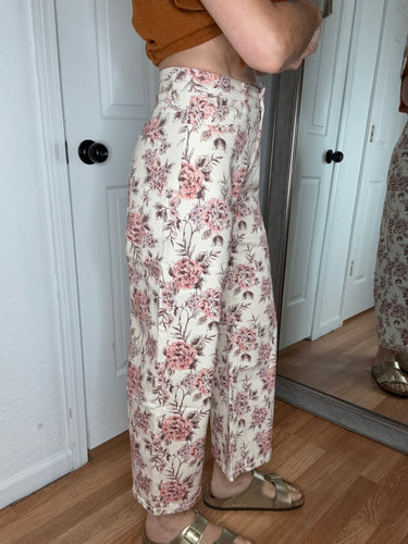 Margo Vintage Floral Denim Barrel Leg Pants- Anniewear