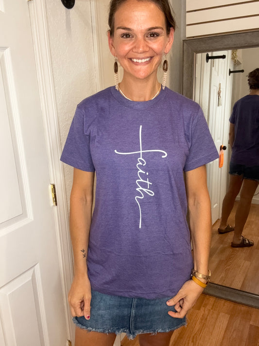 FAITH CROSS GRAPHIC TEE