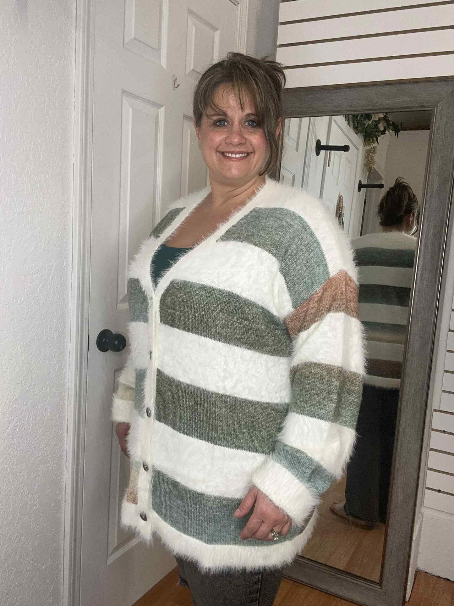 CLOVE CARDIGAN IVORY STRIPE- COZY