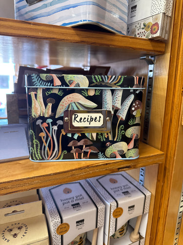 Forage Metal Recipe Box & Cards Cr Gibson